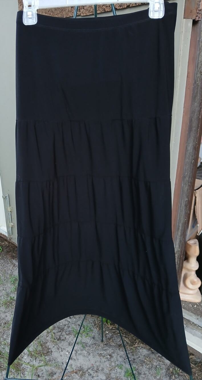 Avenue Solid Black Tiered Skirt Midi Length 18 20 18/20 Plus Size Fall Pull On